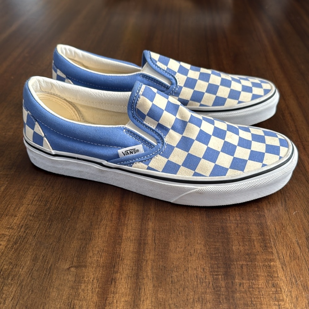 NWOT Vans women’s Blue Checkered Slip-On Shoes 7.5 - Picture 3 of 6